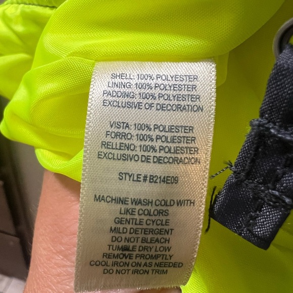 NWT OshKosh B'gosh Gray & Neon Green Youth Puffer Jacket - Picture 11 of 11